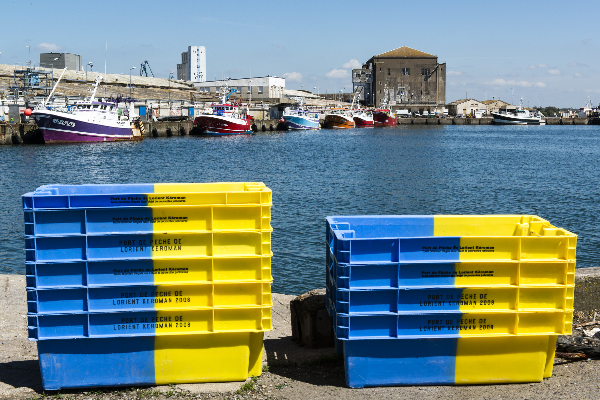 Caisses port de pêche Lorient