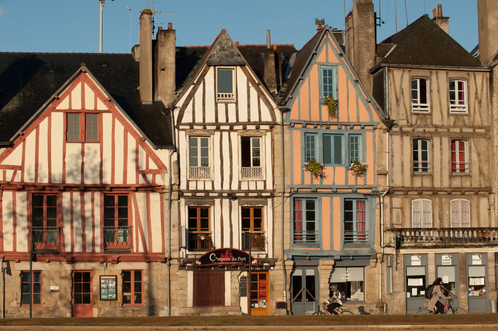 Fachwerkhäuser in der Rue du Port in Vannes (Morbihan, Süd-Bretagne)