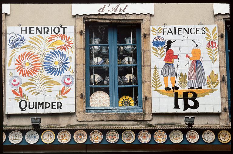 Quimper, la faïencerie Henriot