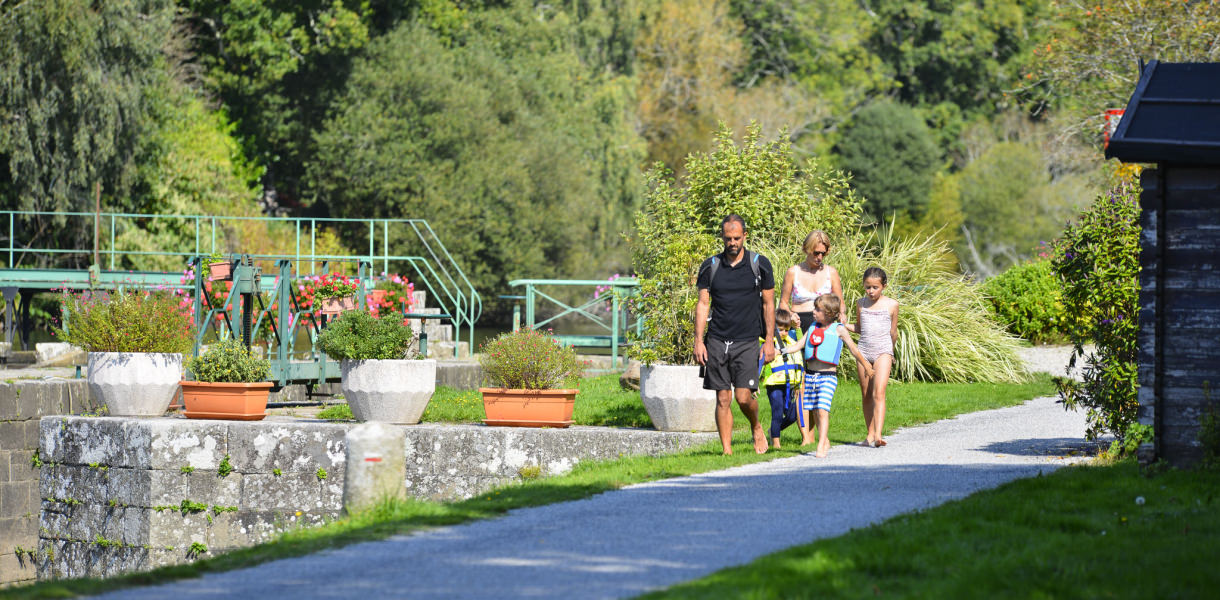 Familienspaziergang entlang des Blavet in Inzinzac-Lochrist (Lorient Süd-Bretagne)