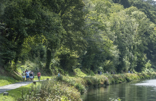 Spaziergang an den Ufern des Blavet in Hennebont (Morbihan, Südbretagne)