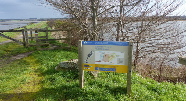 Eingang zum Sumpfgebiet Pen Mané, Naturschutzgebiet in Locmiquélic (Südbretagne)