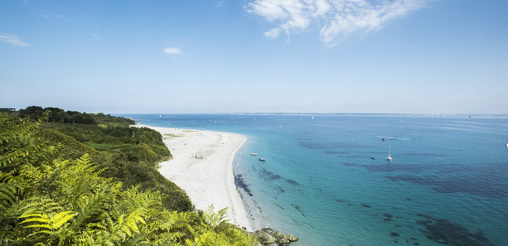 Der paradiesische Strand Les Grands Sables auf der Insel Groix (Morbihan, Südbretagne)