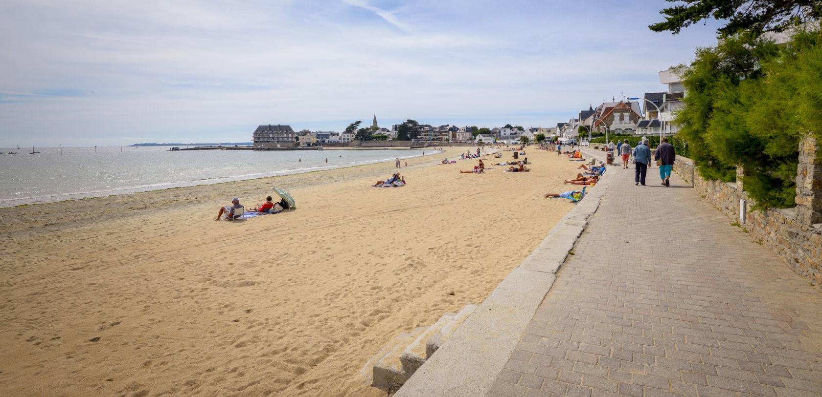 Der Strand von Toulhars in Larmor-Plage (Morbihan, Südbretagne)