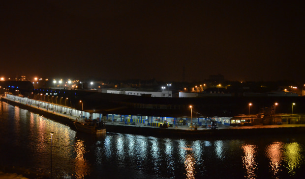 Lorient port de pêche de nuit.
