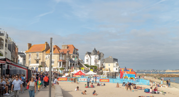 Promenade von Port-Maria in Larmor-Plage (Morbihan, Südbretagne)