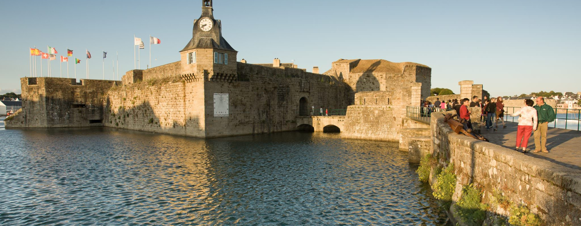 Die ummauerte Stadt Concarneau (Finistère, Süd-Bretagne)